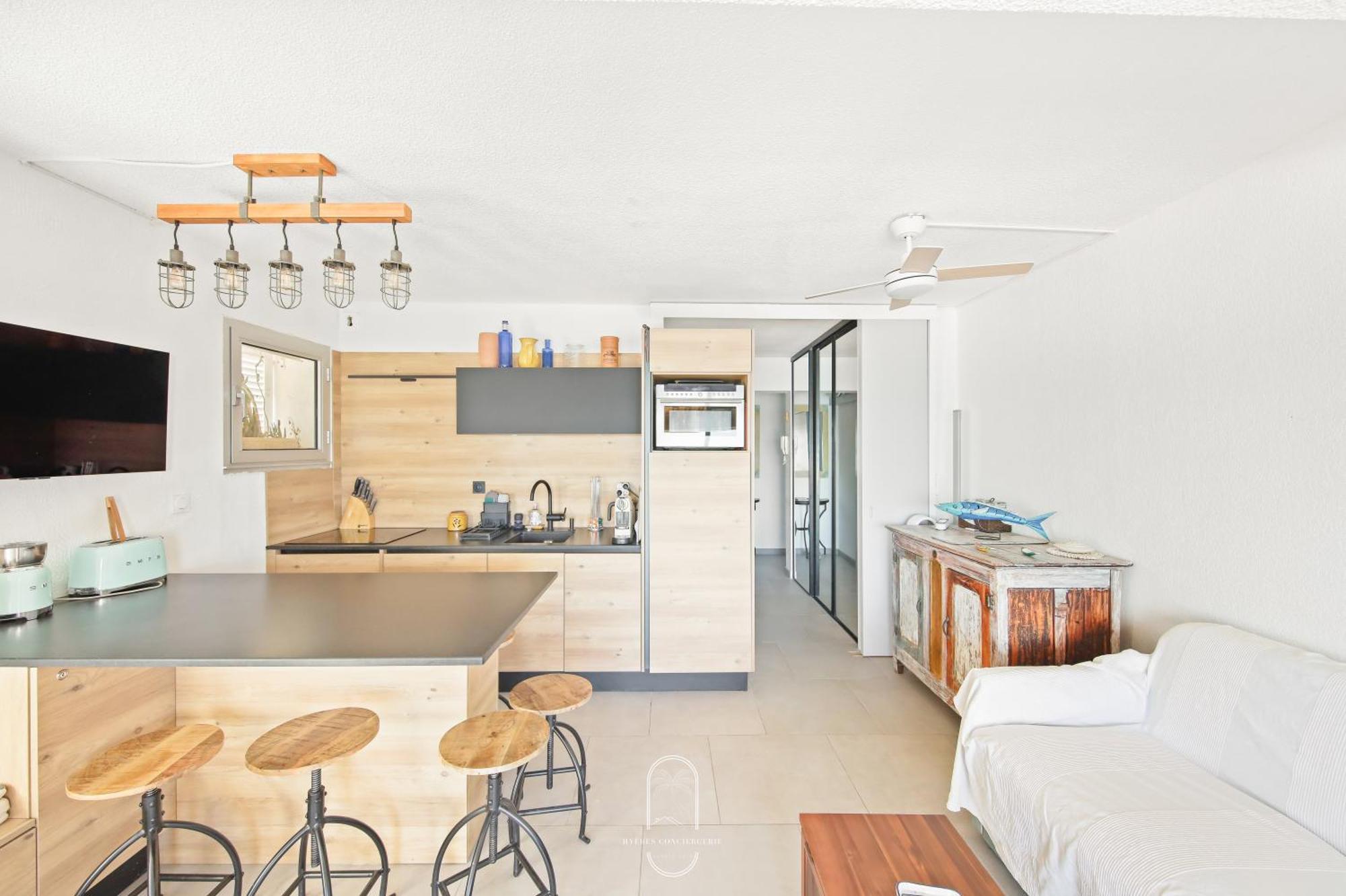 Appartement Bona T2 /pk/wifi Pieds Dans L'eau Hyères